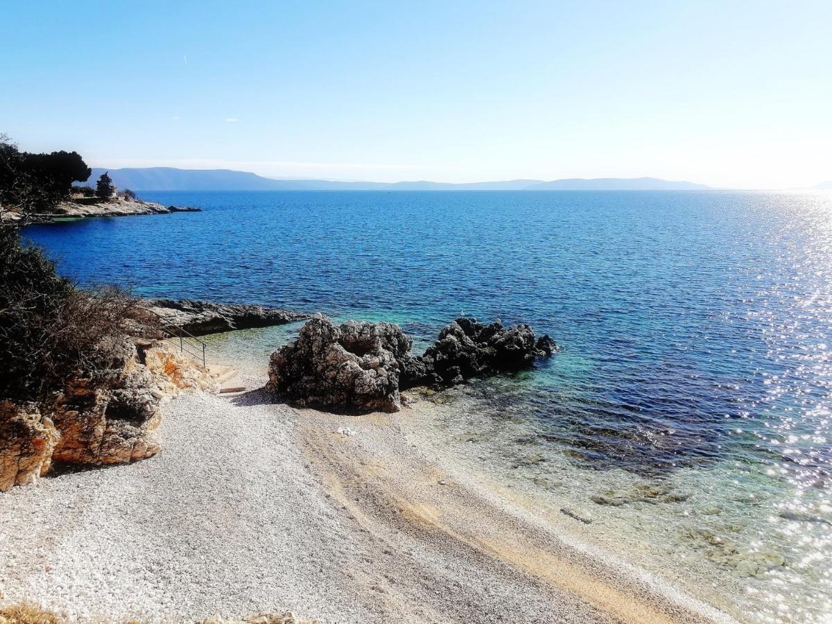 Apartment Layla - Intermezzo With Sea View In Center Of Rabac Exterior photo